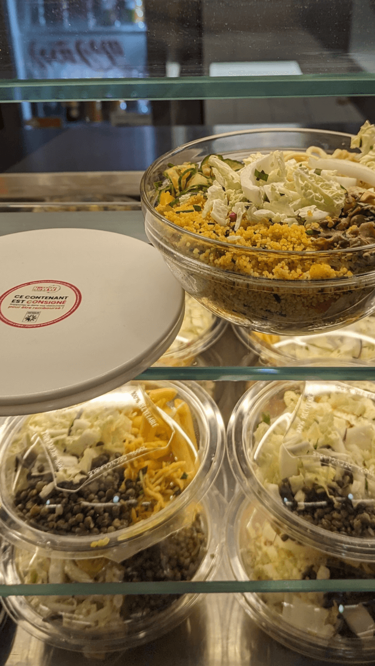 Repas dans des contenants consignés