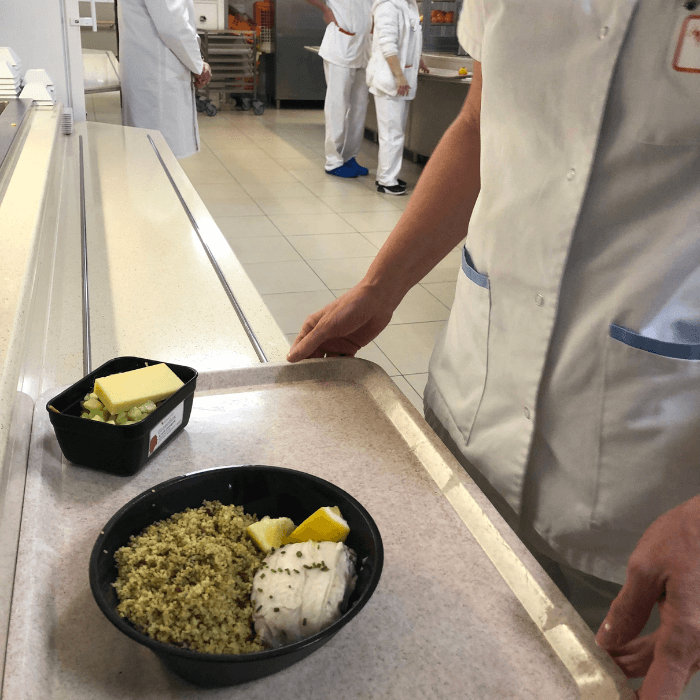 Plateau restauration hospitalière, contenant consigné NoWW