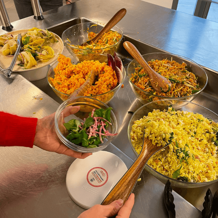 Entreprise avec restaurant, service dans des contenants consignés NoWW